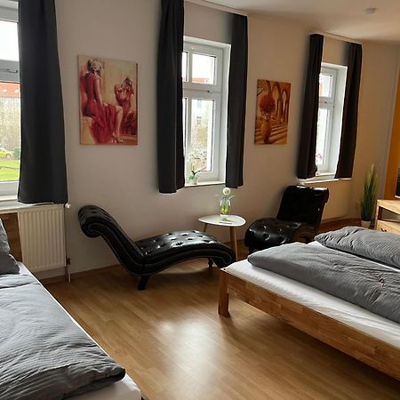 Fewo "Franzi" 5 Personen, Zentrale Lage, Parkplatz Dessau-Rosslau Luaran gambar