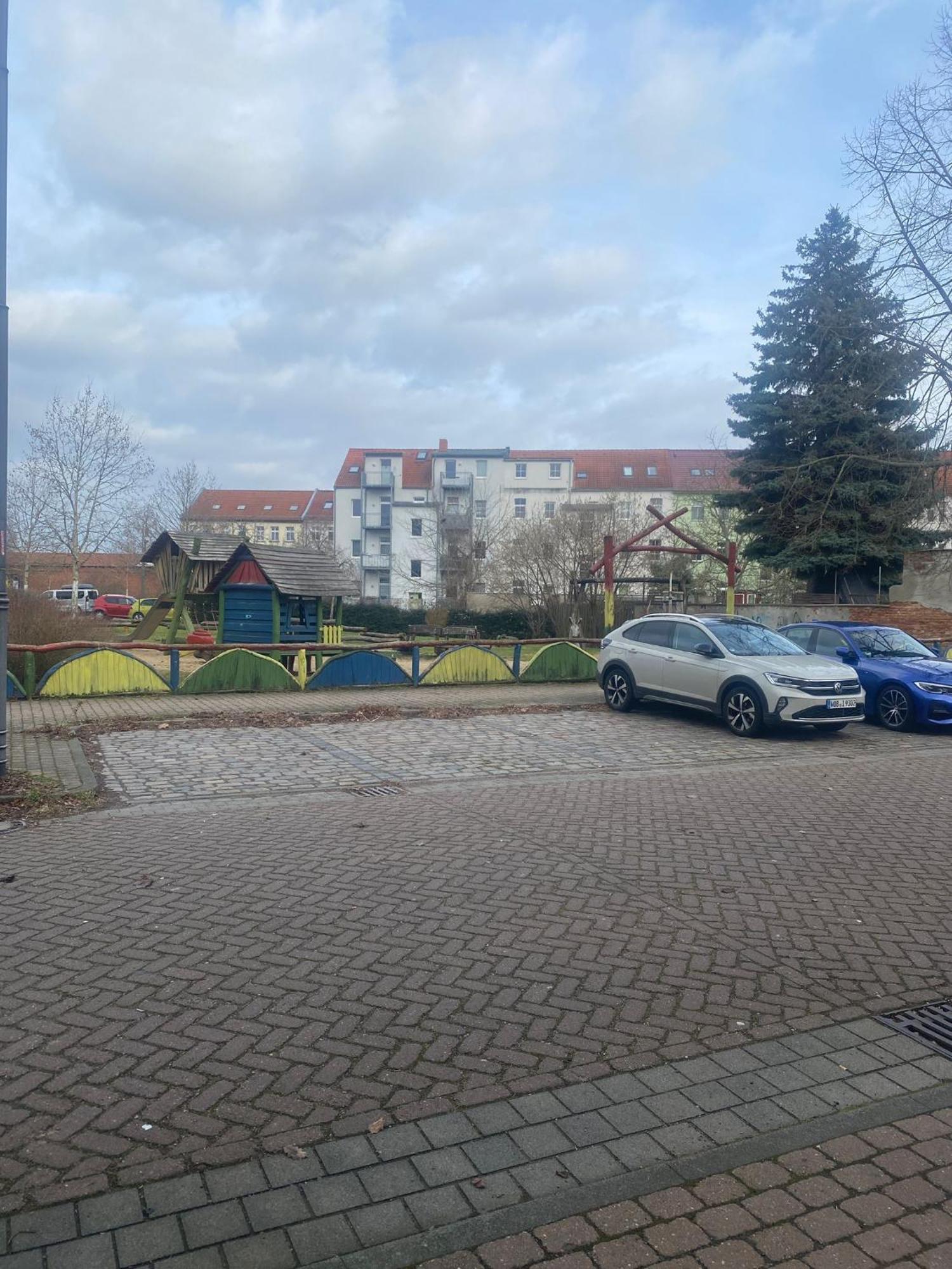 Fewo "Franzi" 5 Personen, Zentrale Lage, Parkplatz Dessau-Rosslau Luaran gambar