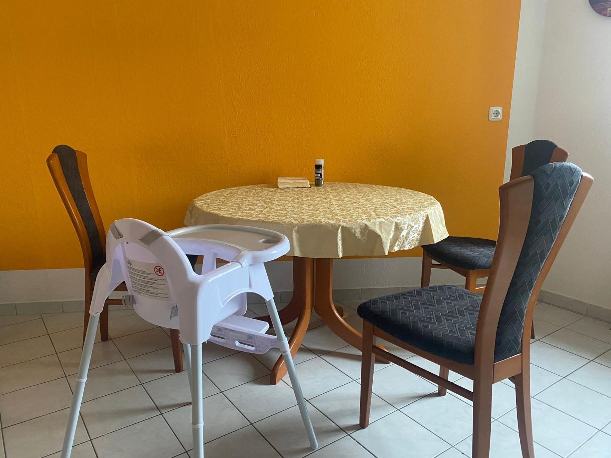 Fewo "Franzi" 5 Personen, Zentrale Lage, Parkplatz Dessau-Rosslau Luaran gambar